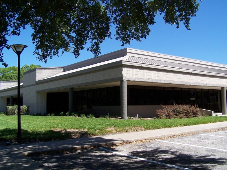 6680 Southpoint Pky, Jacksonville, FL à vendre - Photo du bâtiment - Image 2 de 5