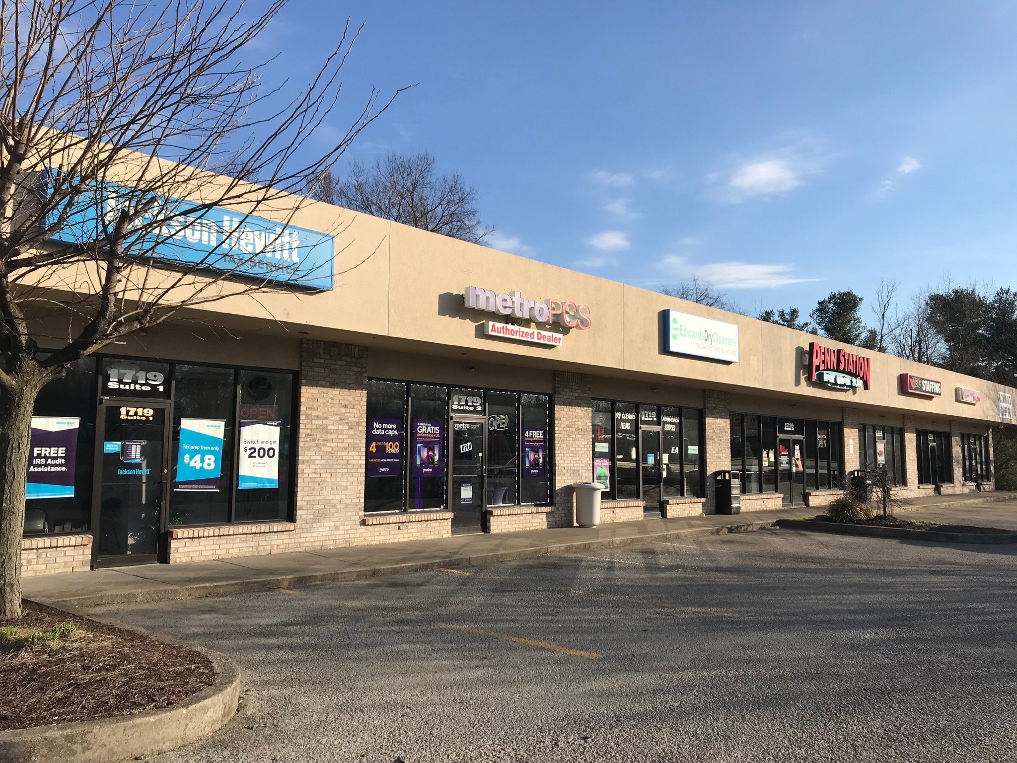 1719 N Broadway, Lexington, KY for sale Building Photo- Image 1 of 1