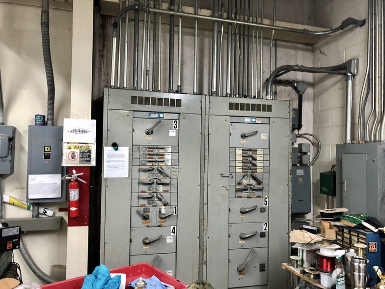 801 E International Speedway Blvd, Deland, FL for sale - Building Photo - Image 2 of 13