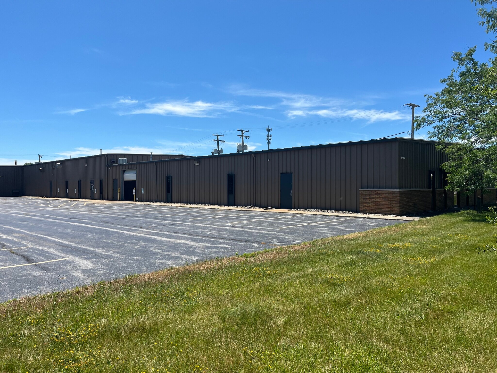 6319 Discount Dr, Fort Wayne, IN à louer Photo intérieure- Image 1 de 2