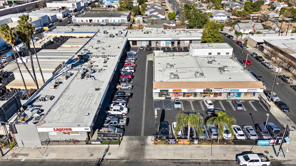 21301-21315 Saticoy St, Canoga Park, CA for sale - Primary Photo - Image 1 of 9