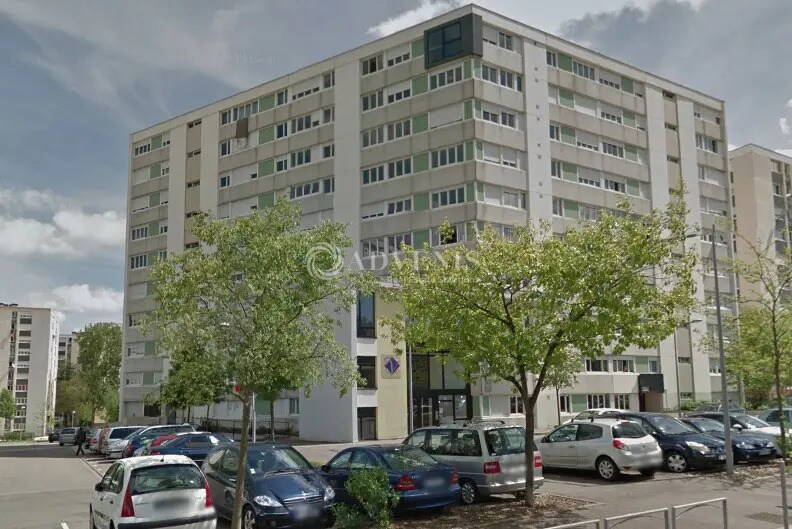 Office in Vandoeuvre-les-Nancy for lease - Building Photo - Image 1 of 5