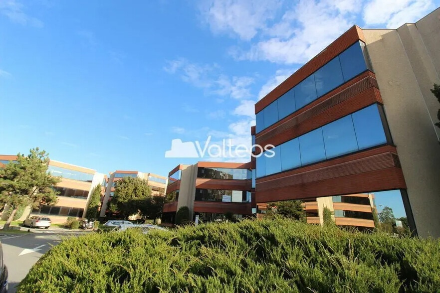 17 Avenue Didier Daurat, Blagnac à louer - Photo du bâtiment - Image 1 de 45