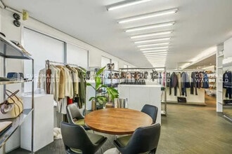 8 Avenue Du Président Wilson, Paris for lease Interior Photo- Image 2 of 13