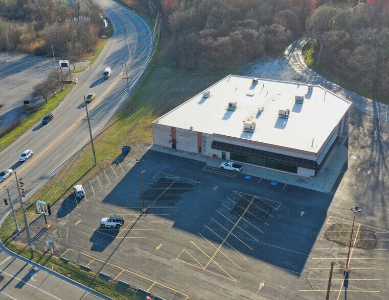 1551-1623 S Woodland Ave, Michigan City, IN à louer - Photo du bâtiment - Image 2 de 6