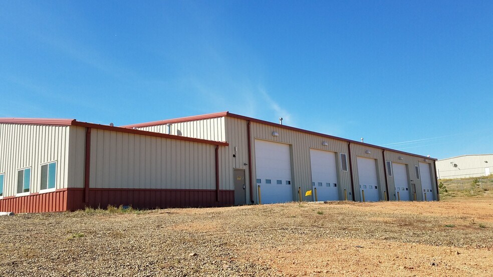 2018 125th Ave NW, Watford City, ND à louer - Photo du bâtiment - Image 3 de 21