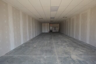 3330 Airport Blvd NW, Wilson, NC à louer Photo intérieure- Image 2 de 4