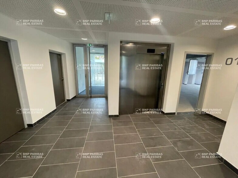 Bureau dans Carquefou à vendre - Photo du bâtiment - Image 3 de 19