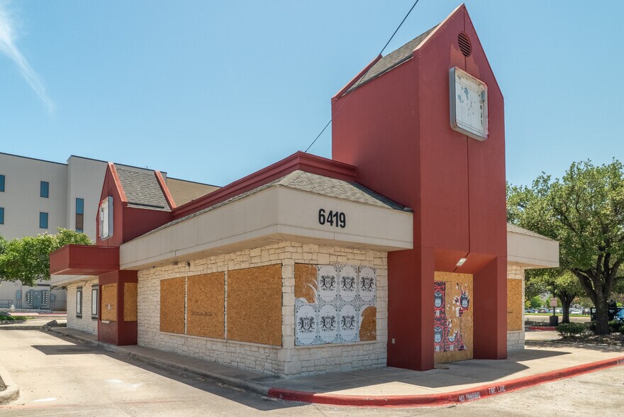 6419 Airport Blvd, Austin, TX à louer - Photo du bâtiment - Image 1 de 16