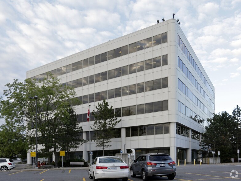 2745 Iris St, Ottawa, ON for sale - Primary Photo - Image 1 of 1