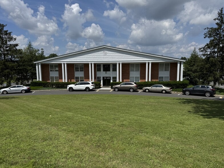 3145 Bordentown Ave, Parlin, NJ for sale - Building Photo - Image 1 of 10