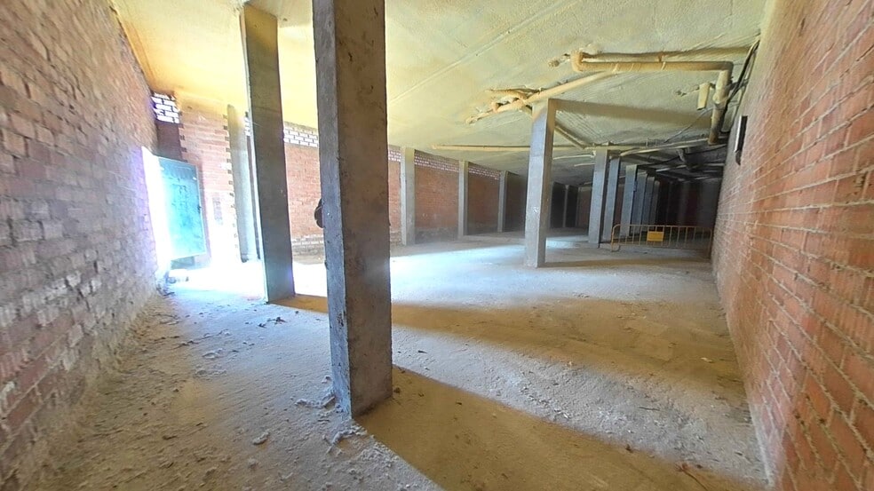 Calle Pablo Gargallo, Ejea de los Caballeros, Zaragoza for sale - Building Photo - Image 2 of 17