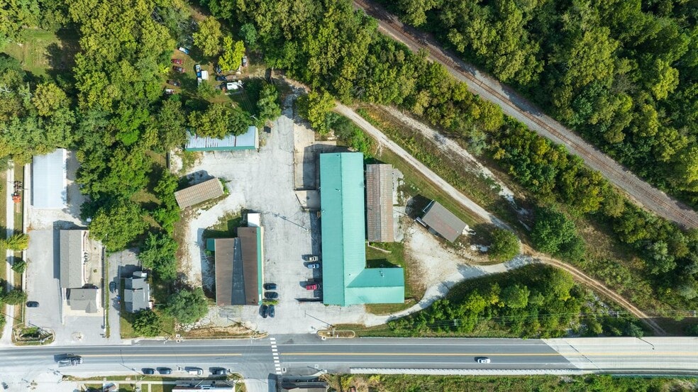 408 W Main St, Greenwood, MO à vendre - Photo du bâtiment - Image 3 de 15