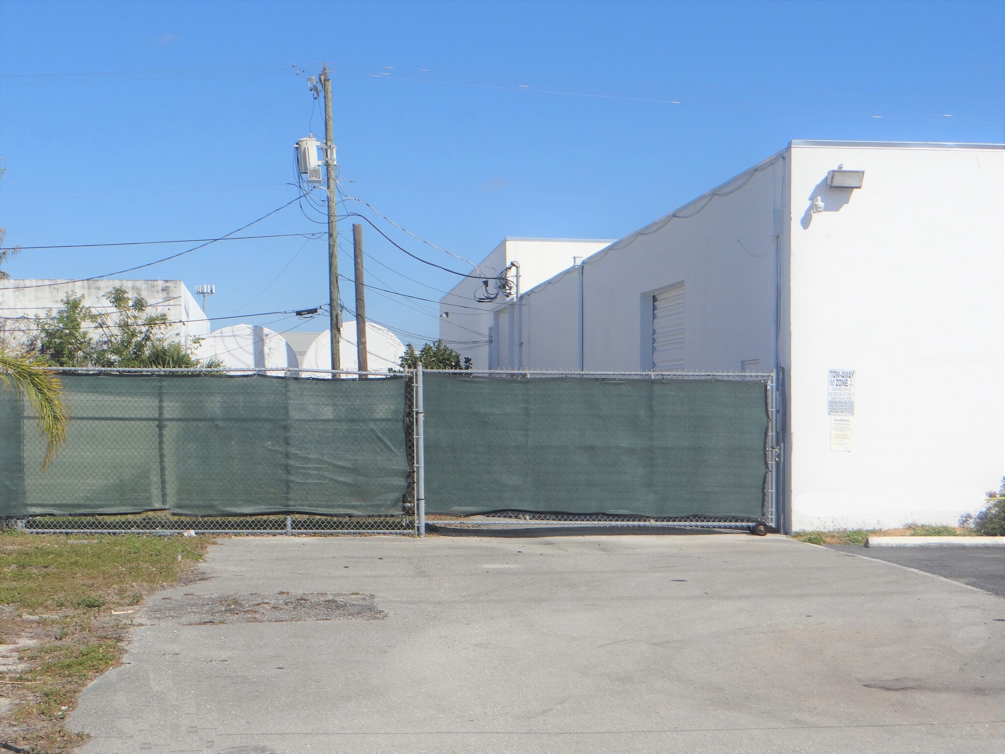 245 SW 33rd St, Fort Lauderdale, FL for lease Building Photo- Image 1 of 8