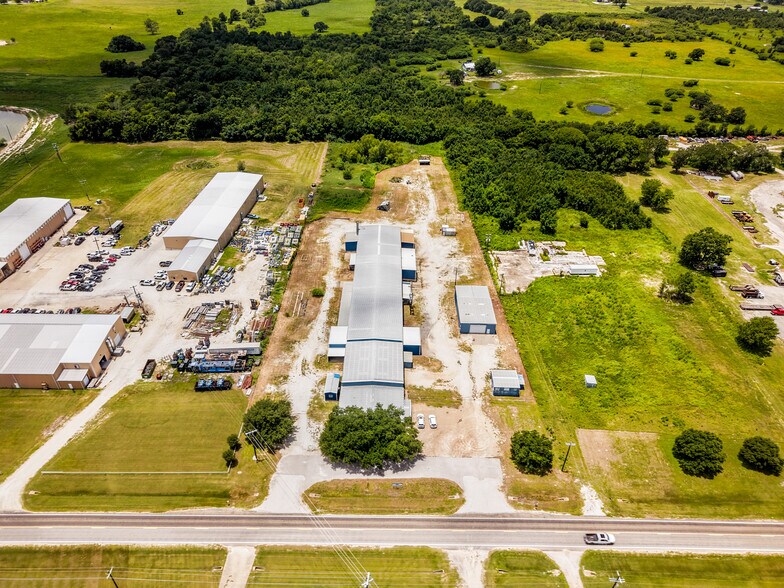 5808 Fm 3455 Rd, Navasota, TX à louer - Photo du bâtiment - Image 3 de 29