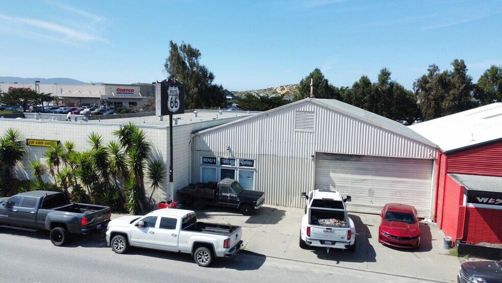 1929 Del Monte Blvd, Seaside, CA à vendre - Photo du bâtiment - Image 2 de 5