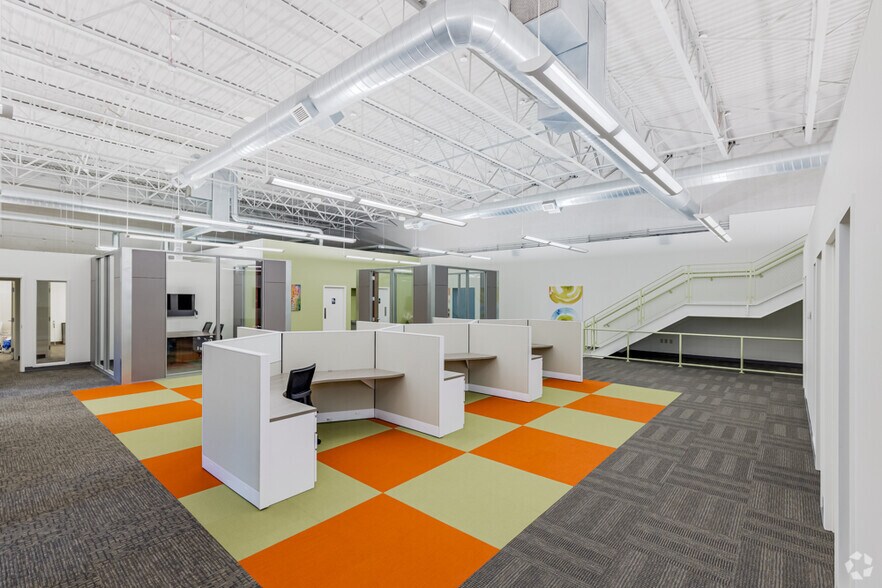 2090 Greentree Rd, Pittsburgh, PA à louer - Photo intérieure - Image 2 de 20