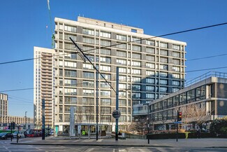 Plus de détails pour Addiscombe Rd, Croydon - Bureau à louer