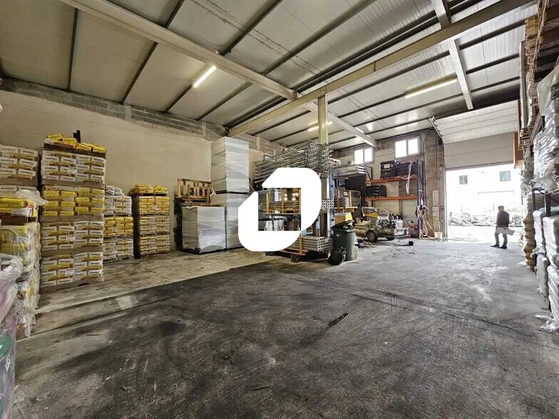 Flex dans Compans à louer - Photo du bâtiment - Image 3 de 4