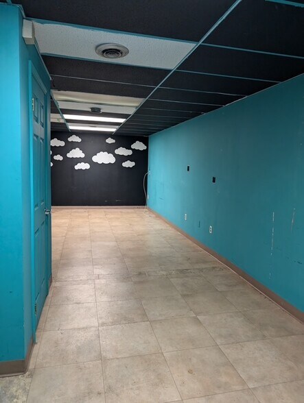 2463 Dewey Ave, Rochester, NY à louer - Photo du bâtiment - Image 2 de 4