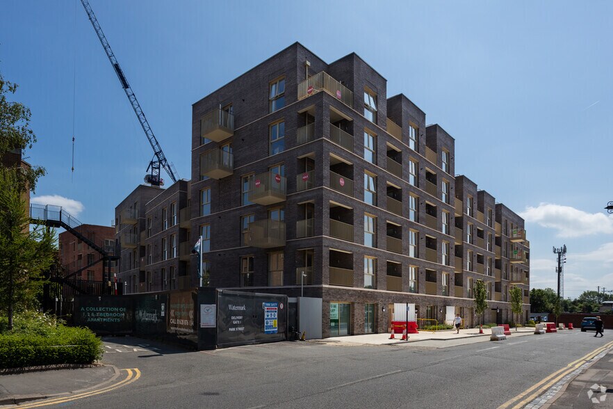 York Rd, Maidenhead à vendre - Photo du bâtiment - Image 3 de 6