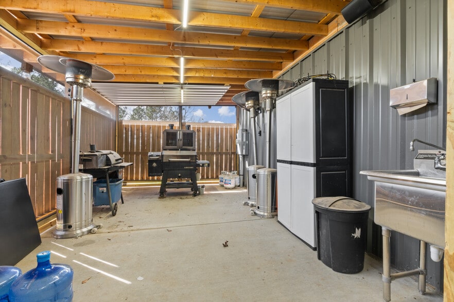 1310 County Road 269, Wedowee, AL à vendre - Photo intérieure - Image 3 de 33