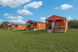 Plus de détails pour 8141-8161 Tx 16 Hwy, Pipe Creek, TX - Commerce de détail à vendre