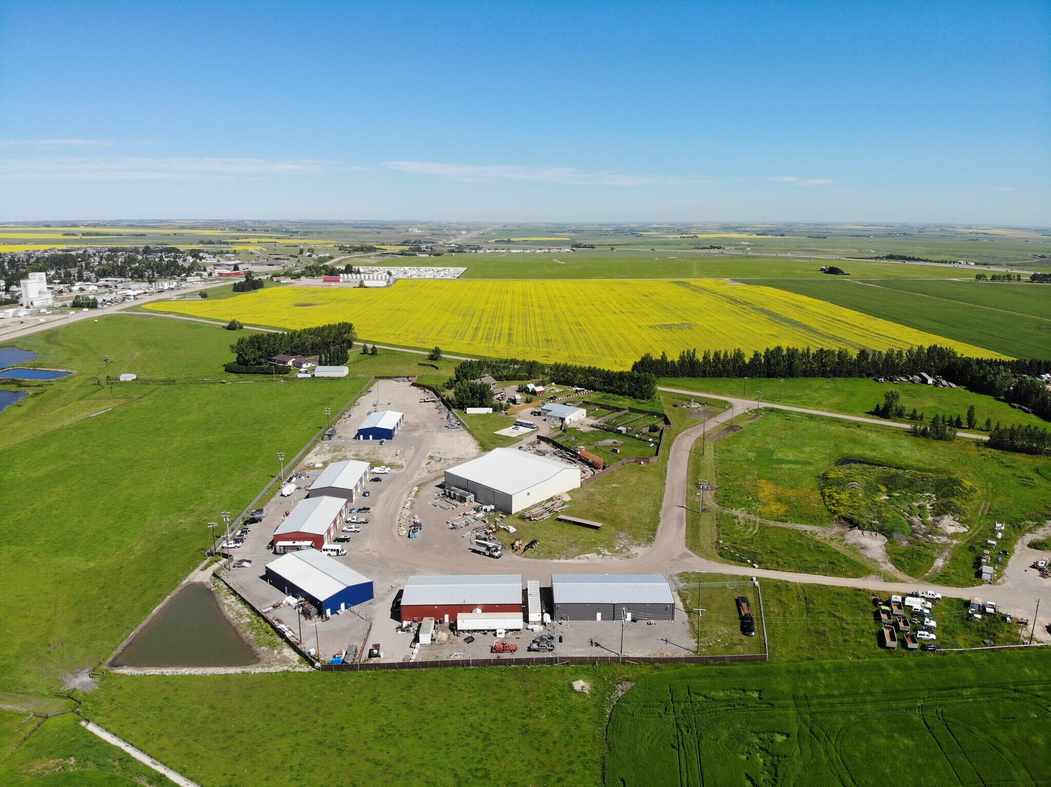 10213 Township Rd 284A, Crossfield, AB à vendre Photo du bâtiment- Image 1 de 1