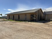 1885 FM 448, Giddings TX - Entrepôt