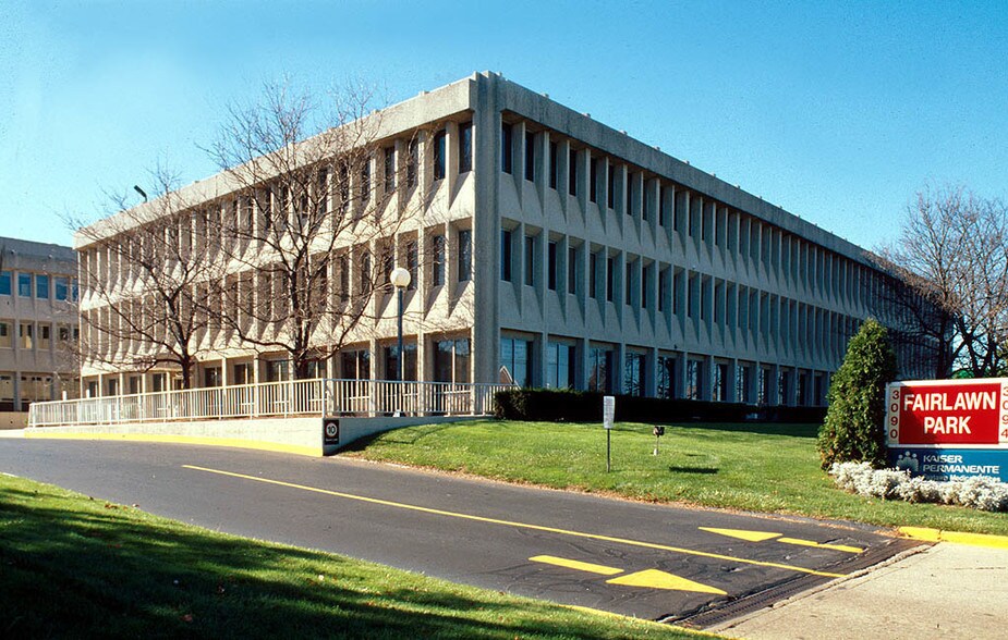 3090 W Market St, Akron, OH à louer - Photo du bâtiment - Image 2 de 8