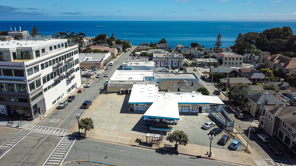 518-522 Lighthouse Ave, Pacific Grove, CA à vendre - Photo du bâtiment - Image 1 de 1