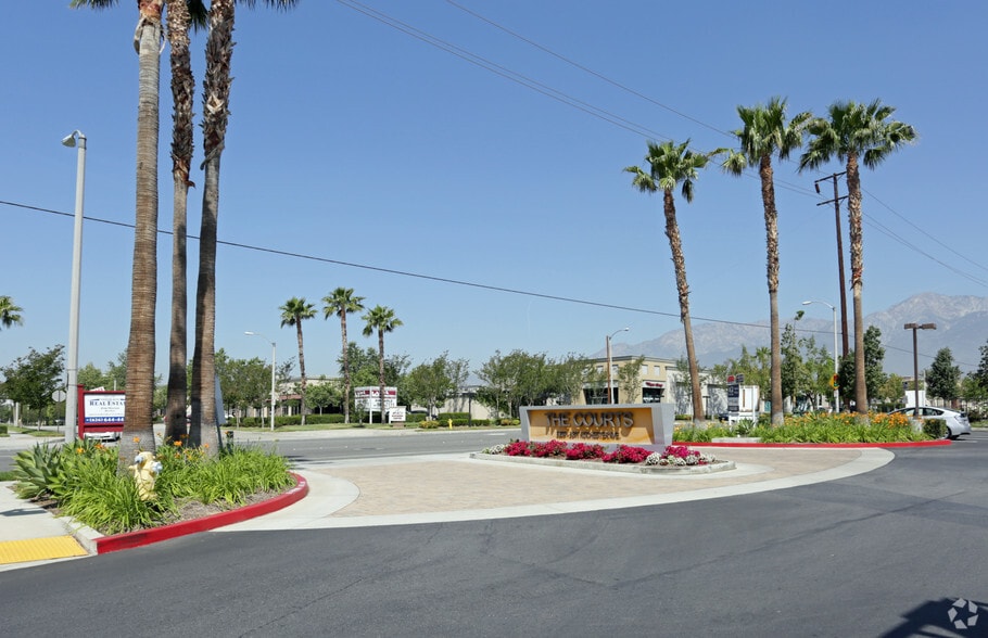 8237 Rochester Ave, Rancho Cucamonga, CA for lease - Building Photo - Image 2 of 14