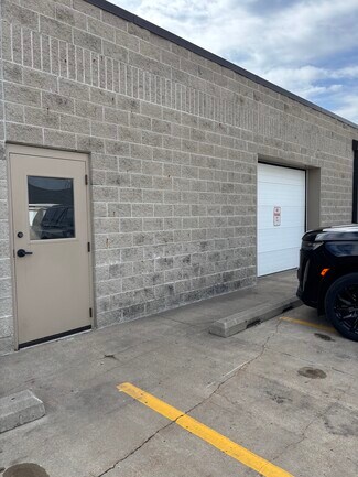 Plus de détails pour 505 40th St S, Fargo, ND - Bureau/Commerce de détail à louer