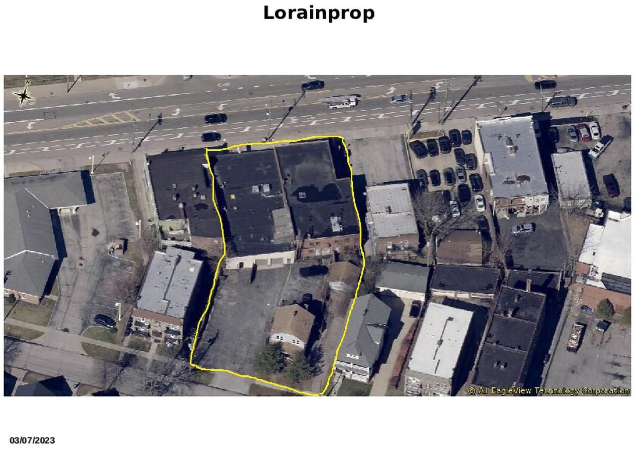 10609 10613 Lorain & 10612 Joan Ave portefeuille de 3 propriétés à vendre sur LoopNet.ca Photo principale- Image 1 de 26