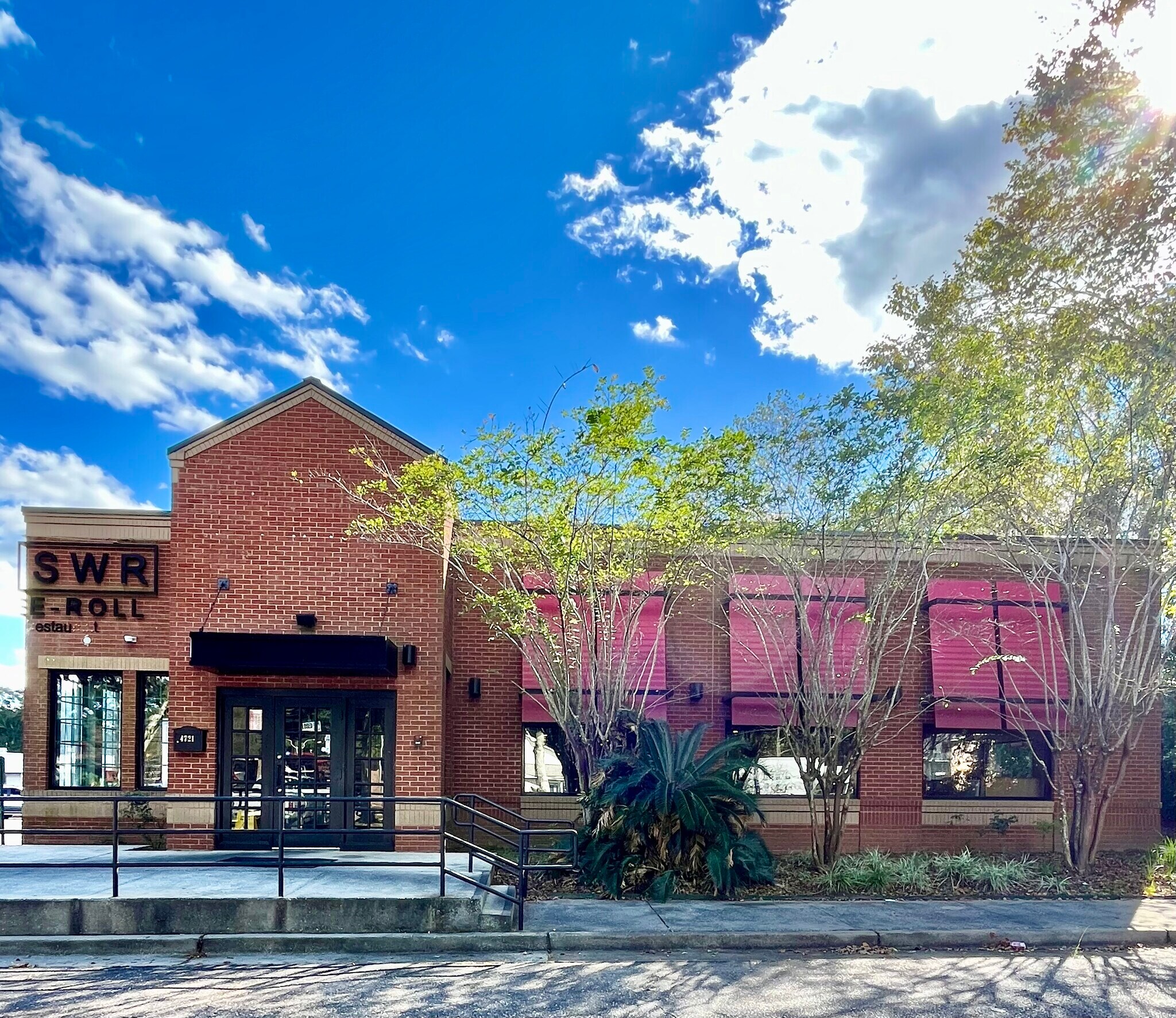 4721 Airport Blvd, Mobile, AL for sale Building Photo- Image 1 of 5