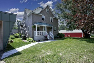 Plus de détails pour 1984 Oakridge Rd, Neenah, WI - Multi-résidentiel à vendre