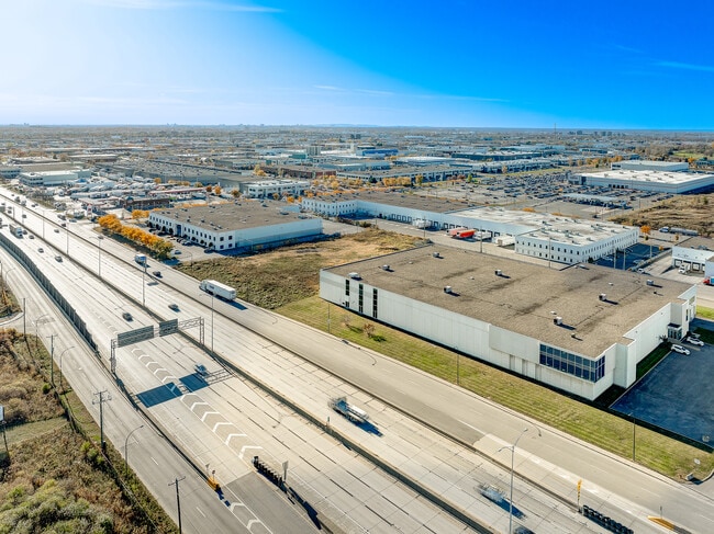 More details for 9393 Boul Métropolitain E, Montréal, QC - Industrial for Lease