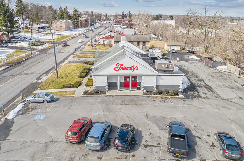 3701 James St, Syracuse, NY à vendre - Photo du bâtiment - Image 1 de 1