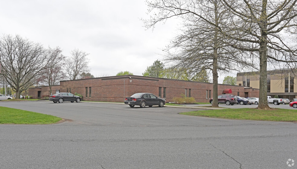 17 Computer Dr W, Albany, NY for lease - Building Photo - Image 3 of 11
