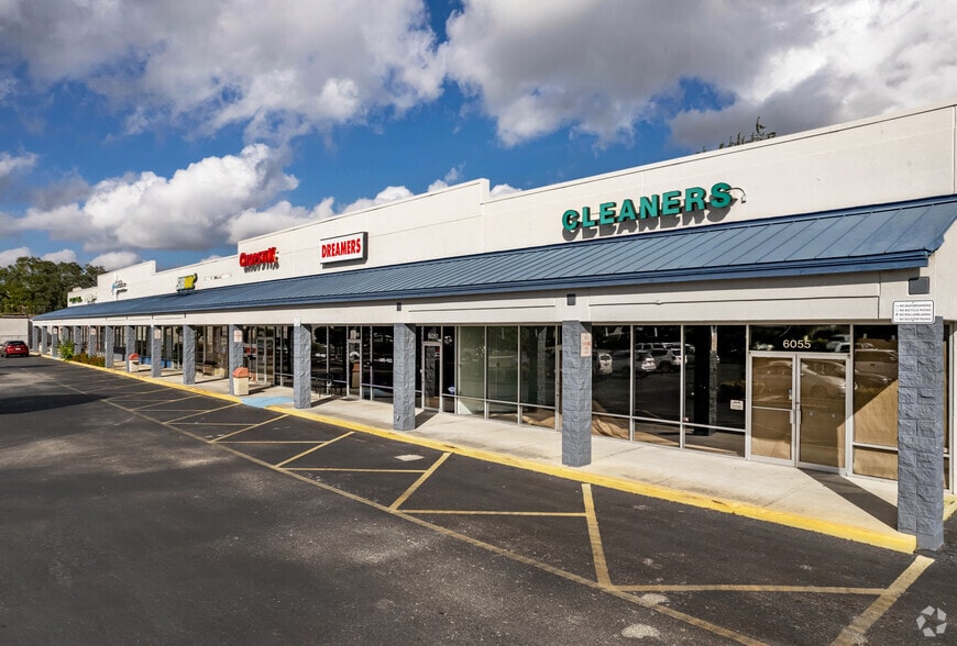 6015-6055 26th St W, Bradenton, FL for lease - Building Photo - Image 2 of 6