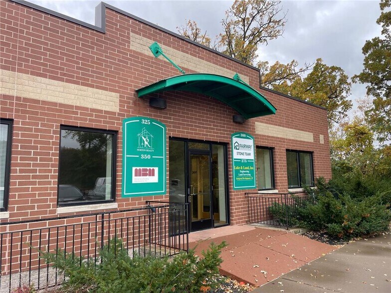 1200 Centre Pointe Curv, Mendota Heights, MN à louer - Photo du bâtiment - Image 2 de 3