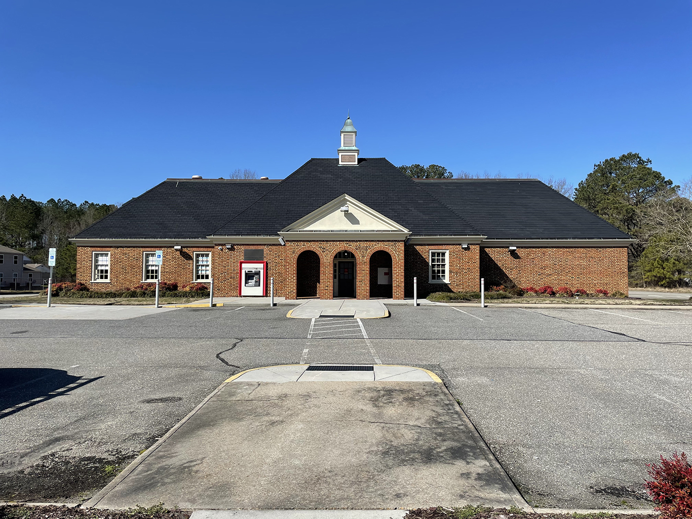 10458 Buckley Hall Rd, Mathews, VA for sale Primary Photo- Image 1 of 1