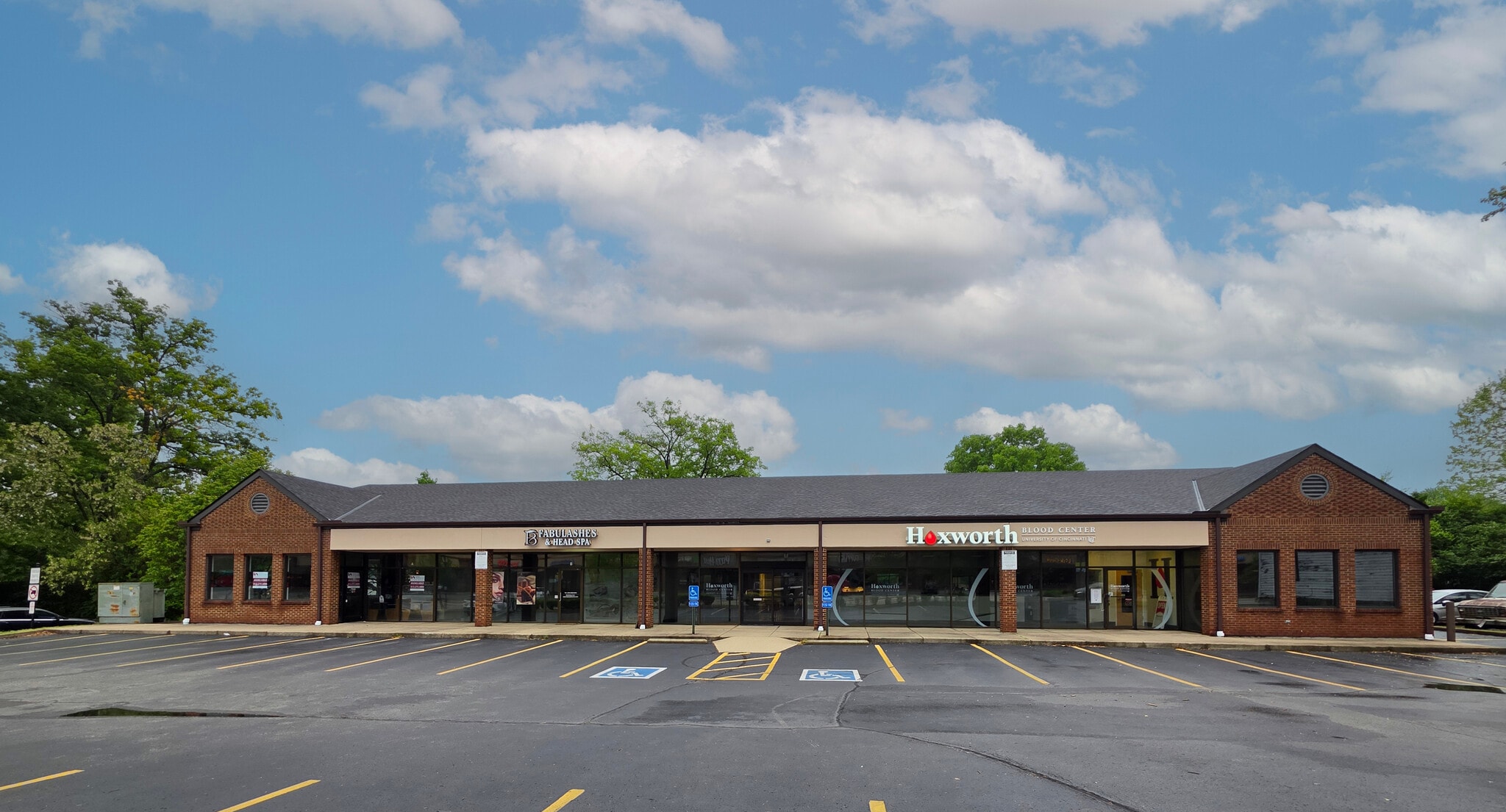 9708 Kenwood Rd, Blue Ash, OH for lease Primary Photo- Image 1 of 5