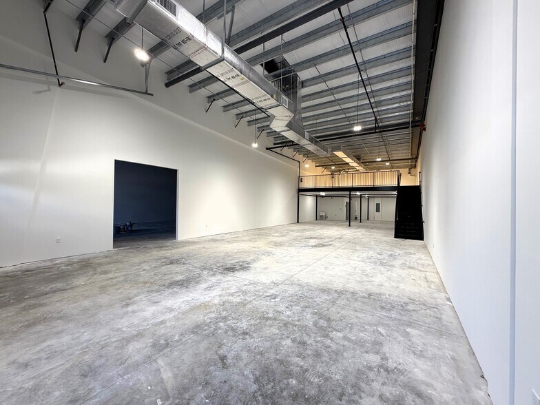 5651 Shirley St, Naples, FL à louer - Photo intérieure - Image 3 de 14