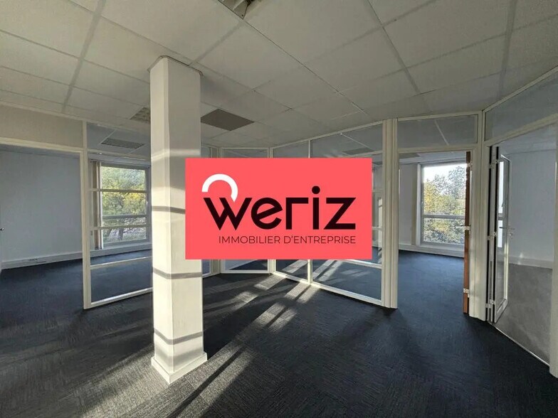 Bureau dans Aix-en-Provence à louer - Photo du bâtiment - Image 3 de 11