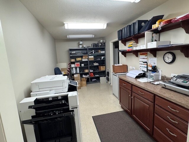 1109 Summers Dr, Rexburg, ID à vendre - Photo du bâtiment - Image 2 de 19