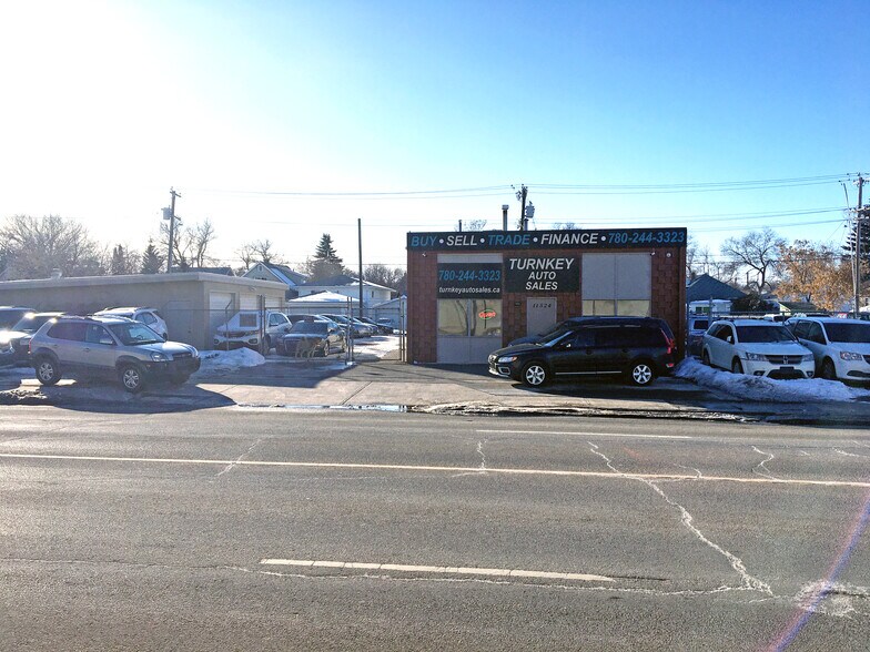 11524 80 St NW, Edmonton, AB à vendre - Photo du bâtiment - Image 1 de 1