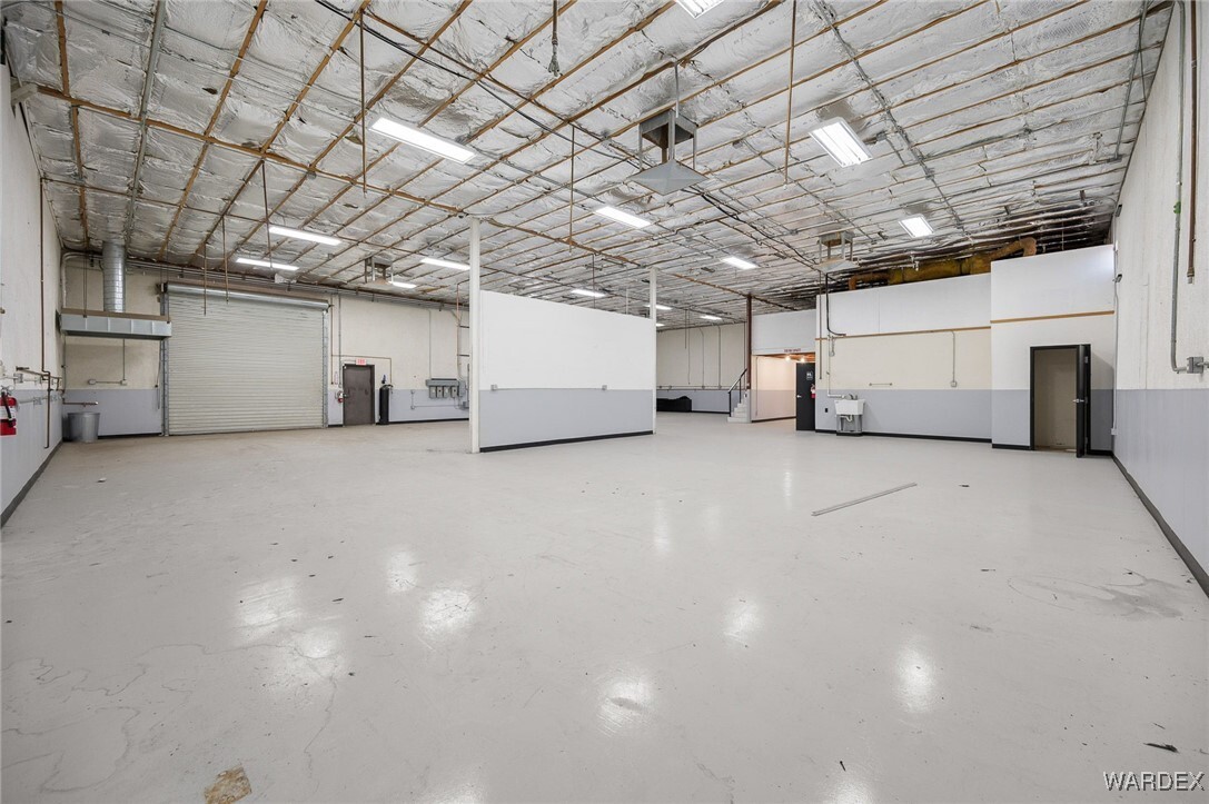 1055 Empire Dr, Lake Havasu City, AZ for lease Primary Photo- Image 1 of 52