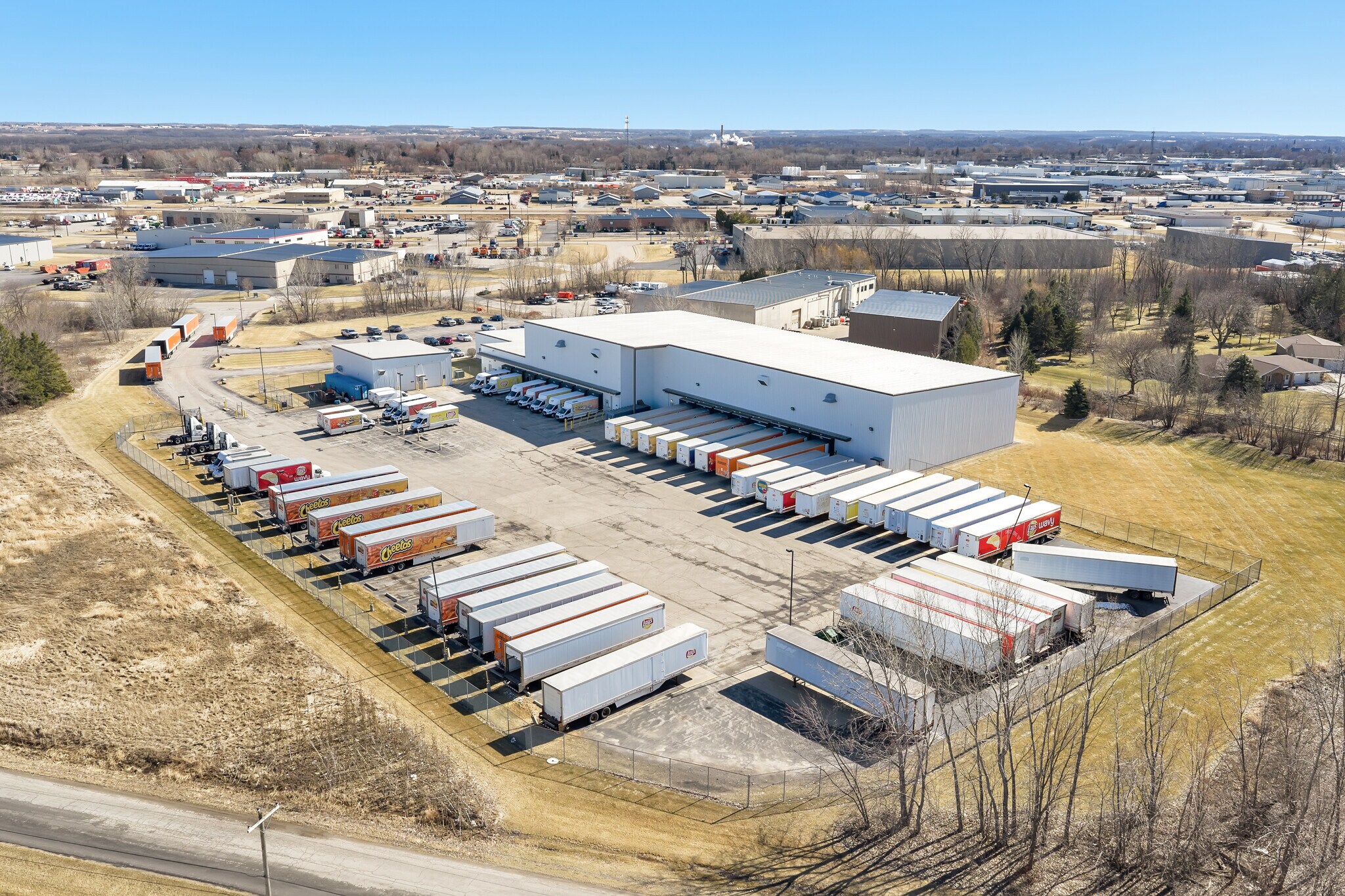 2350-2400 Northridge Dr, Kaukauna, WI for lease Building Photo- Image 1 of 34