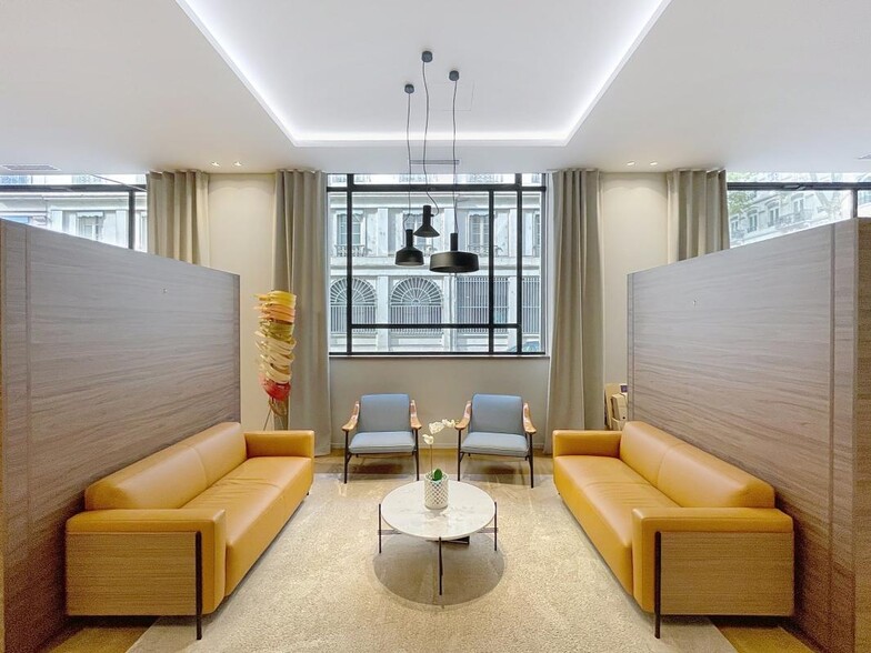 58 Avenue Maréchal Foch, Lyon for lease - Lobby - Image 3 of 12